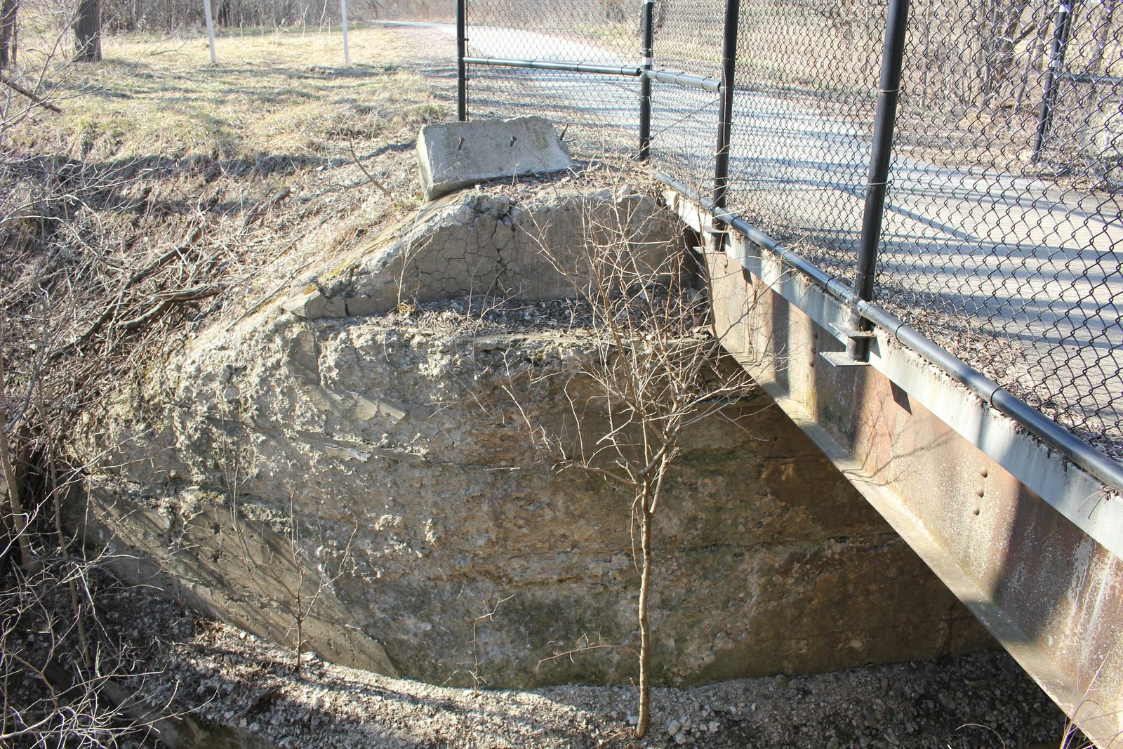 North abutment